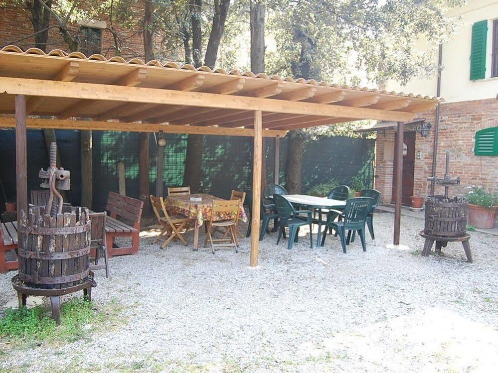 La Spiga D'Oro Guest House Pozzo  Exterior photo